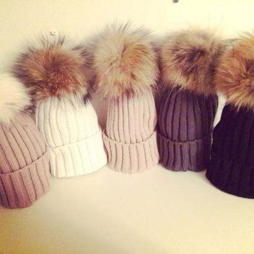 LUX FUR POM BEANIE MORE COLORS+ - Image 2